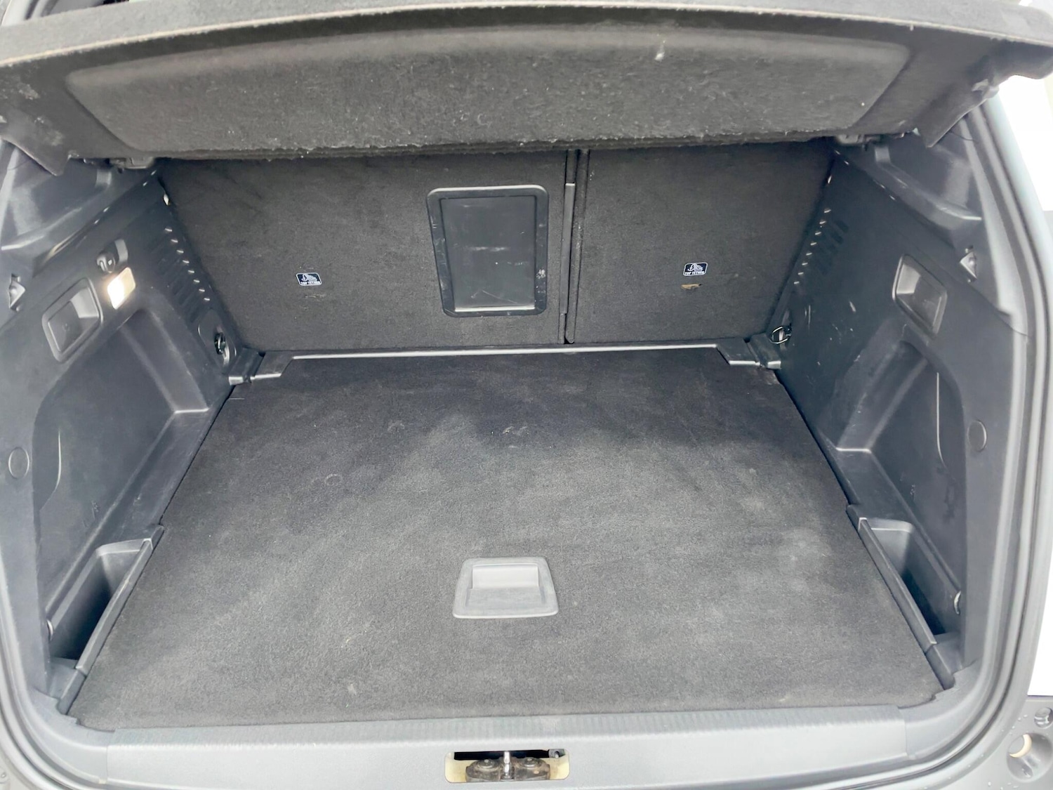 Used Peugeot 3008 2017 for sale - 77625574: Photo 40