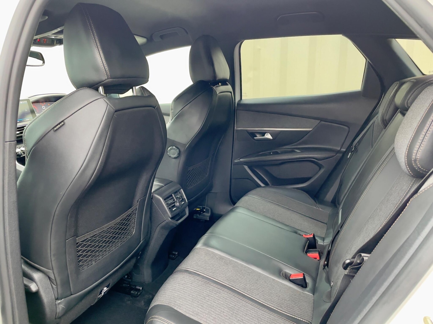 Used Peugeot 3008 2017 for sale - 77625574: Photo 42