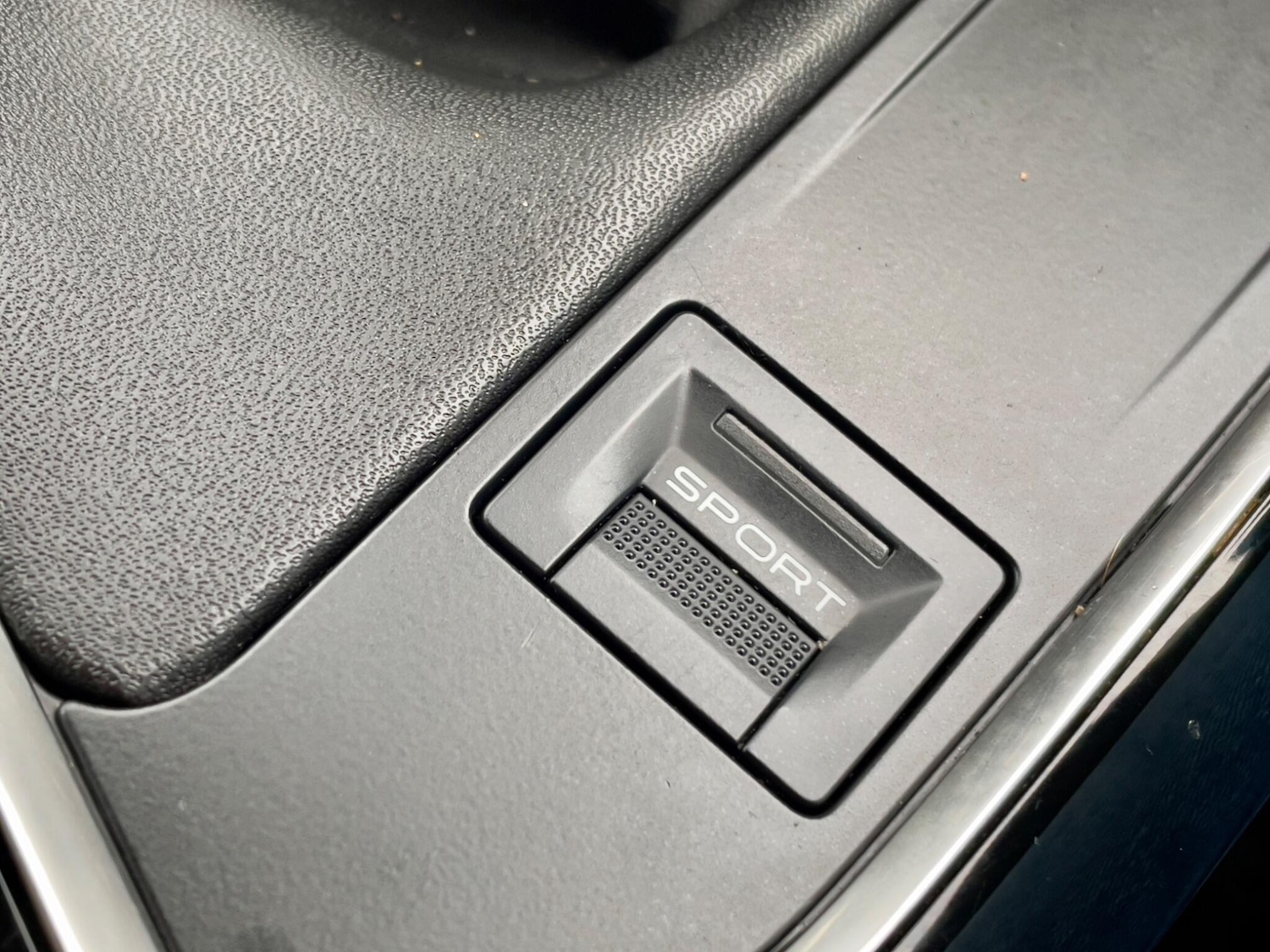 Used Peugeot 3008 2017 for sale - 77625574: Photo 66