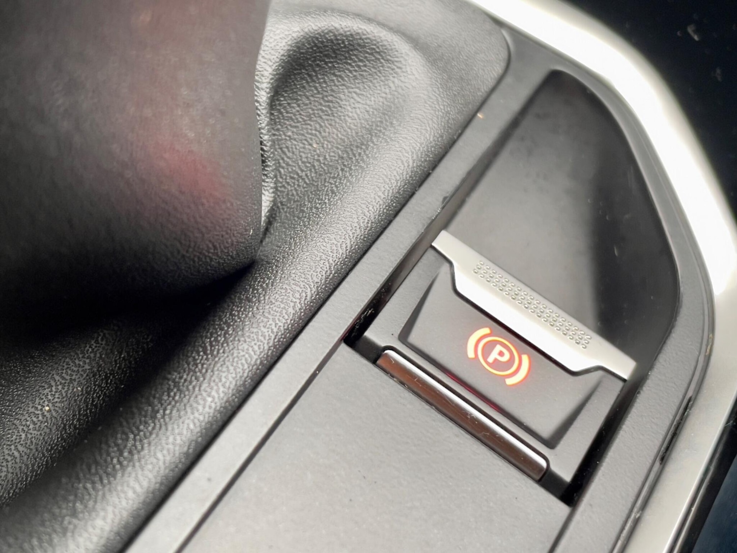 Used Peugeot 3008 2017 for sale - 77625574: Photo 67