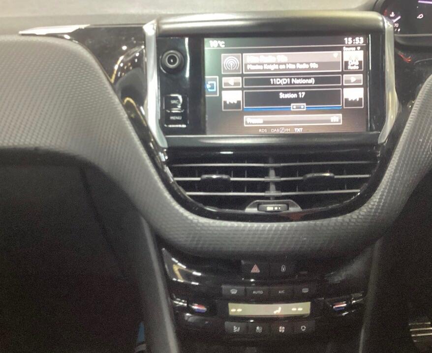 Used Peugeot 2008 2016 for sale - 78019063: Photo 11