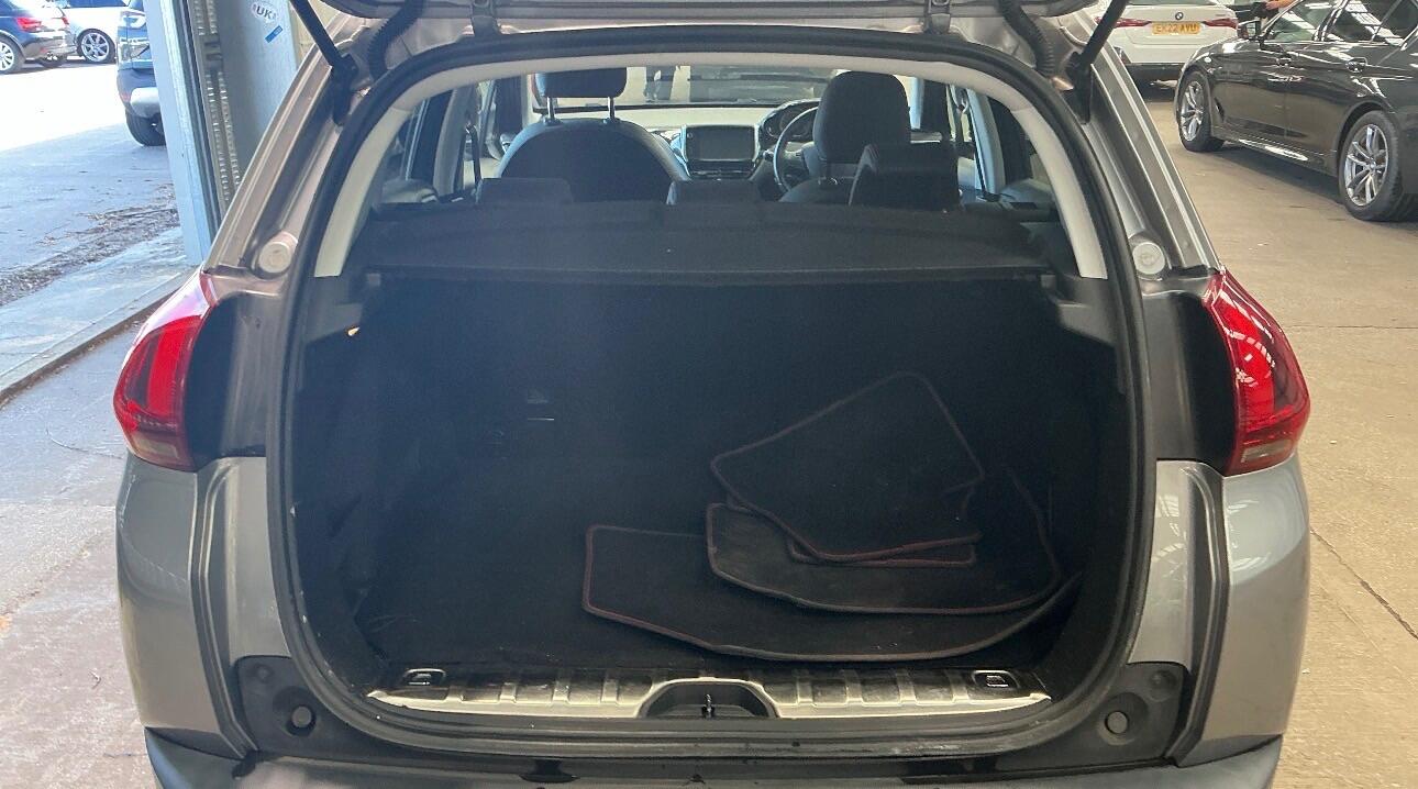 Used Peugeot 2008 2017 for sale - 77969851: Photo 8