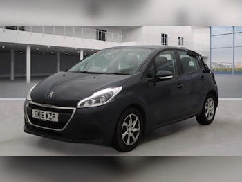 Used Peugeot 208 2018 for sale - 77625292: Photo