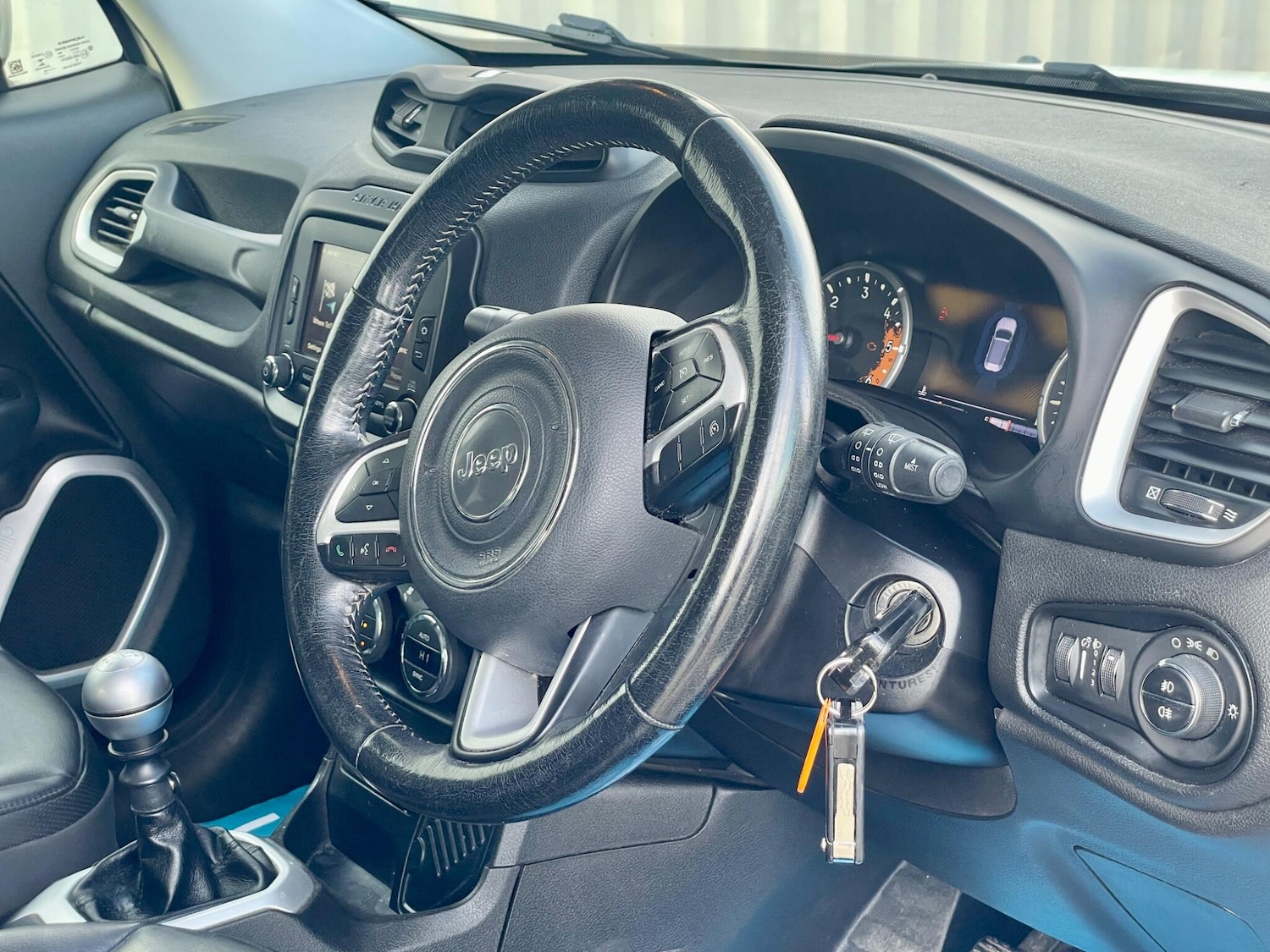 Used Jeep Renegade 2016 for sale - 76388271: Photo 6