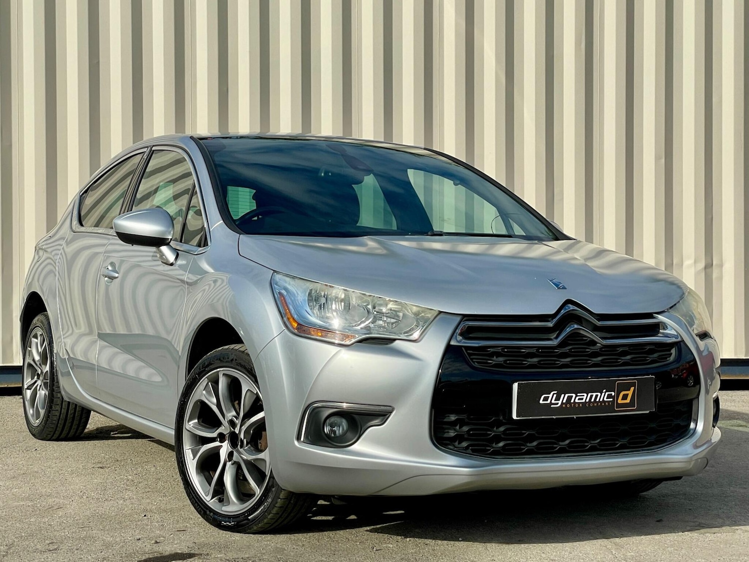 Used Citroen DS4 2013 for sale - 76989029: Photo 2