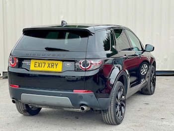 Used Land Rover Discovery Sport 2017 for sale - 75624209: Photo