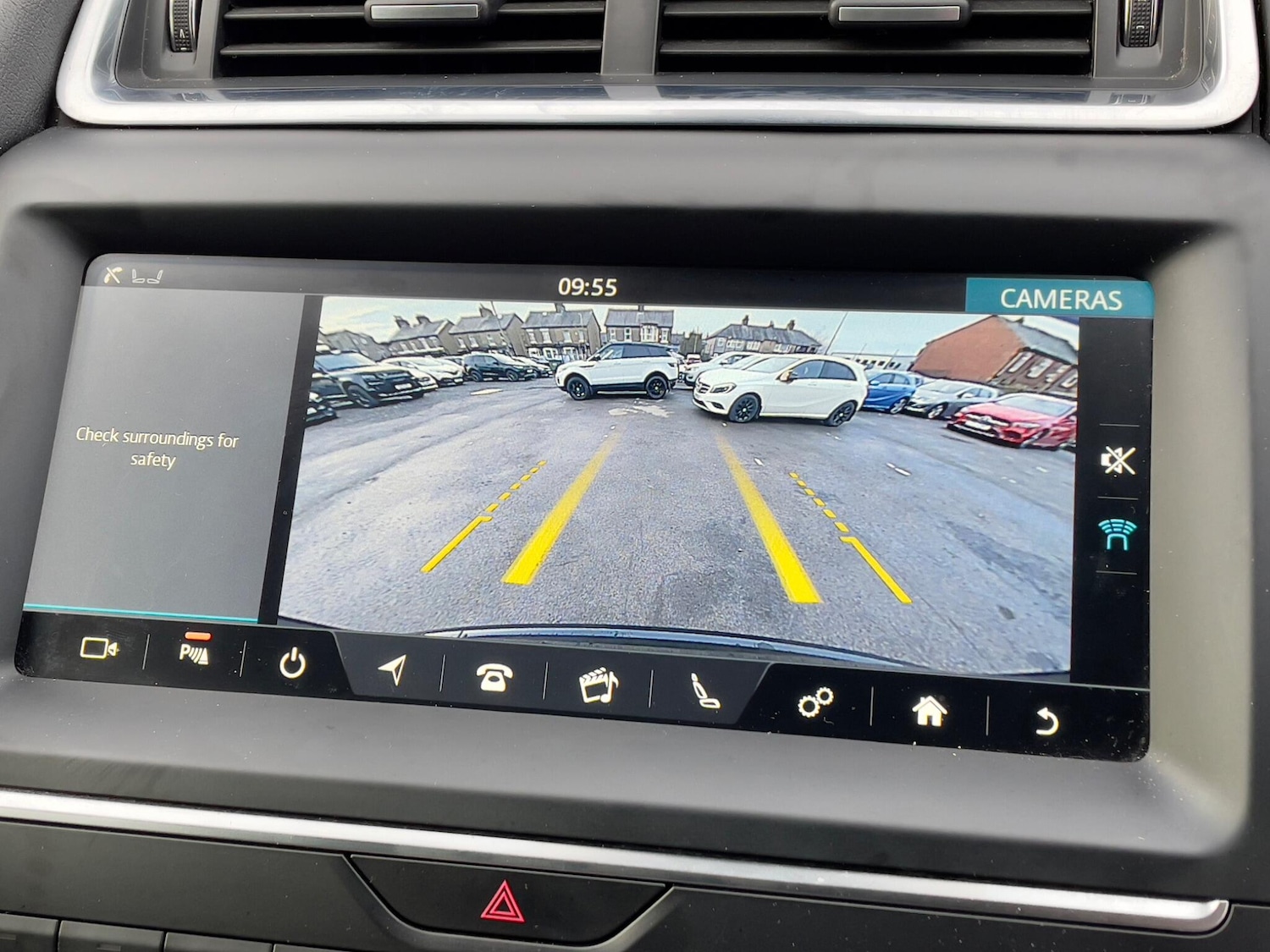 Used Jaguar E-Pace 2019 for sale - 76965307: Photo 10