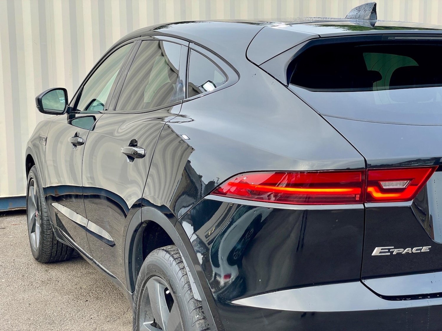 Used Jaguar E-Pace 2019 for sale - 76965307: Photo 14