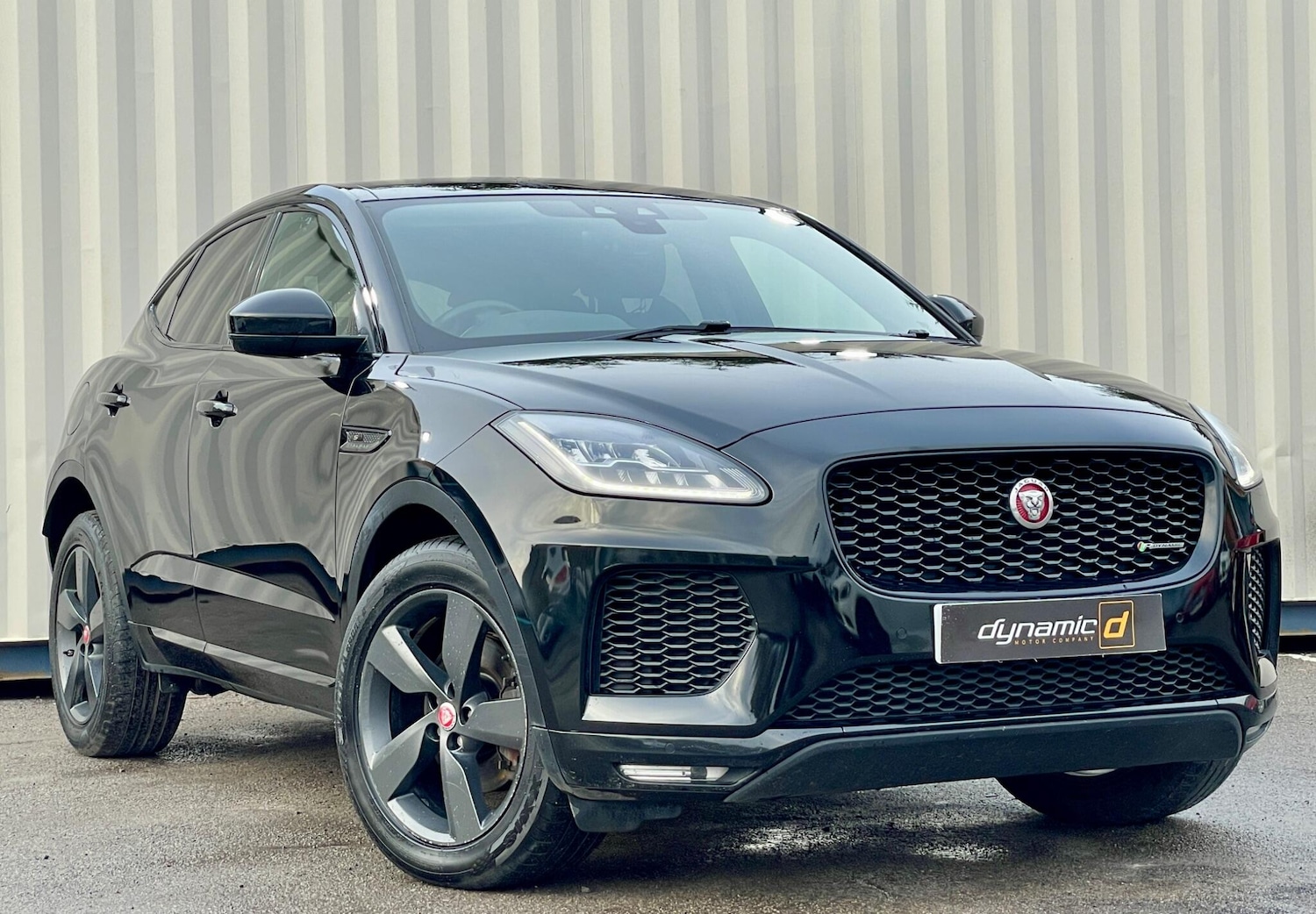 Used Jaguar E-Pace 2019 for sale - 76965307: Photo 2