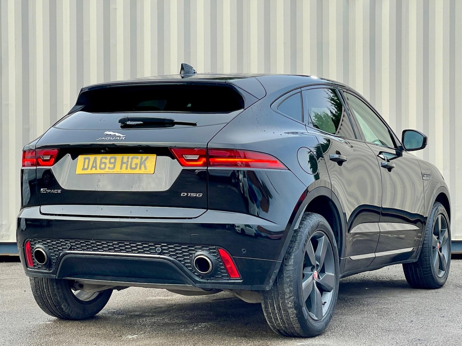 Used Jaguar E-Pace 2019 for sale - 76965307: Photo 4