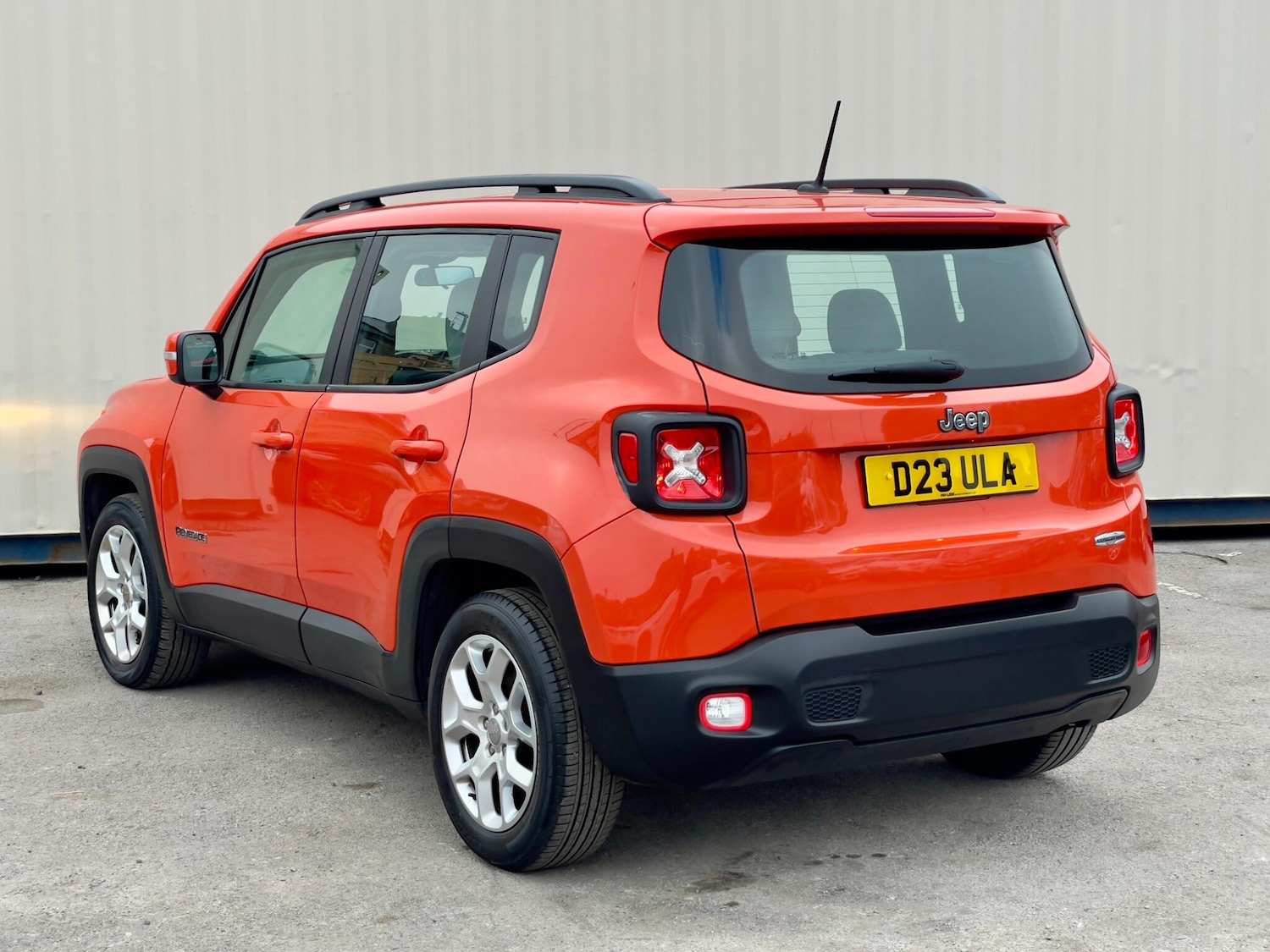 Used Jeep Renegade 2016 for sale - 76326070: Photo 4