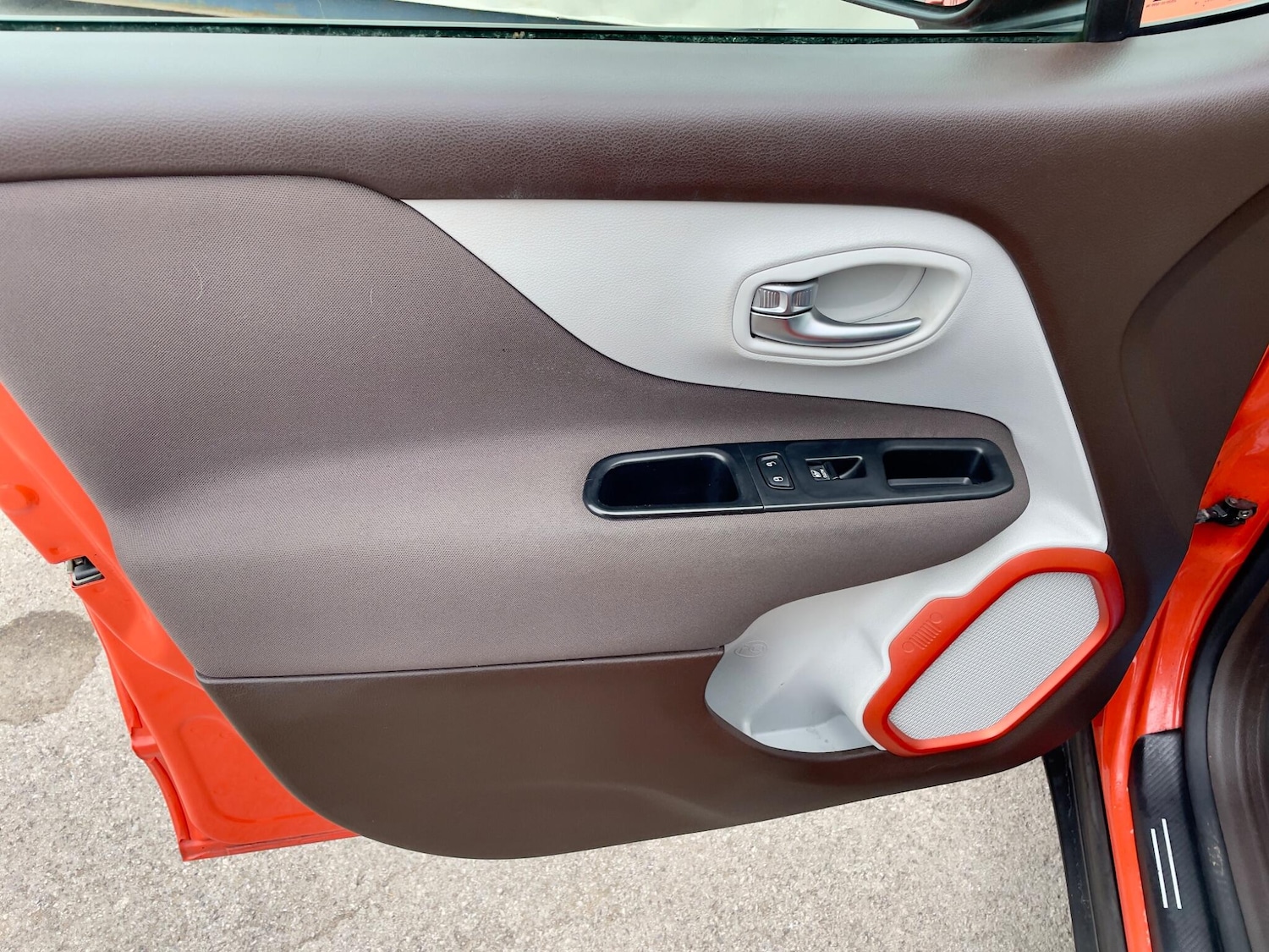 Used Jeep Renegade 2016 for sale - 76326070: Photo 40