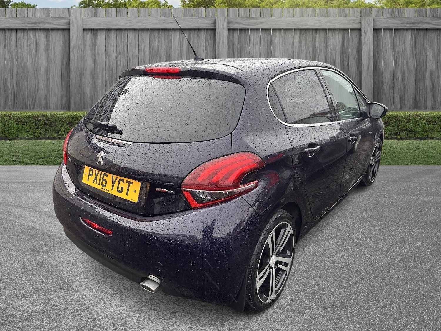 Used Peugeot 208 for sale - 78007431: Photo 2