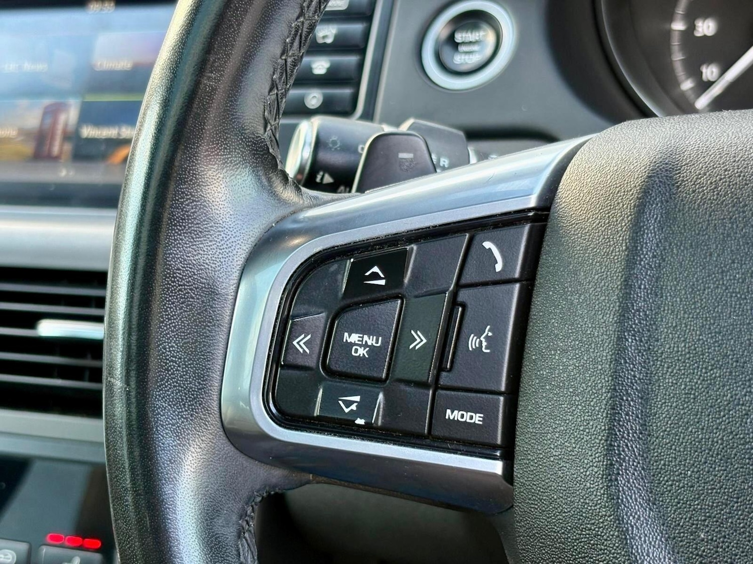 Used Land Rover Discovery Sport 2019 for sale - 76926765: Photo 34