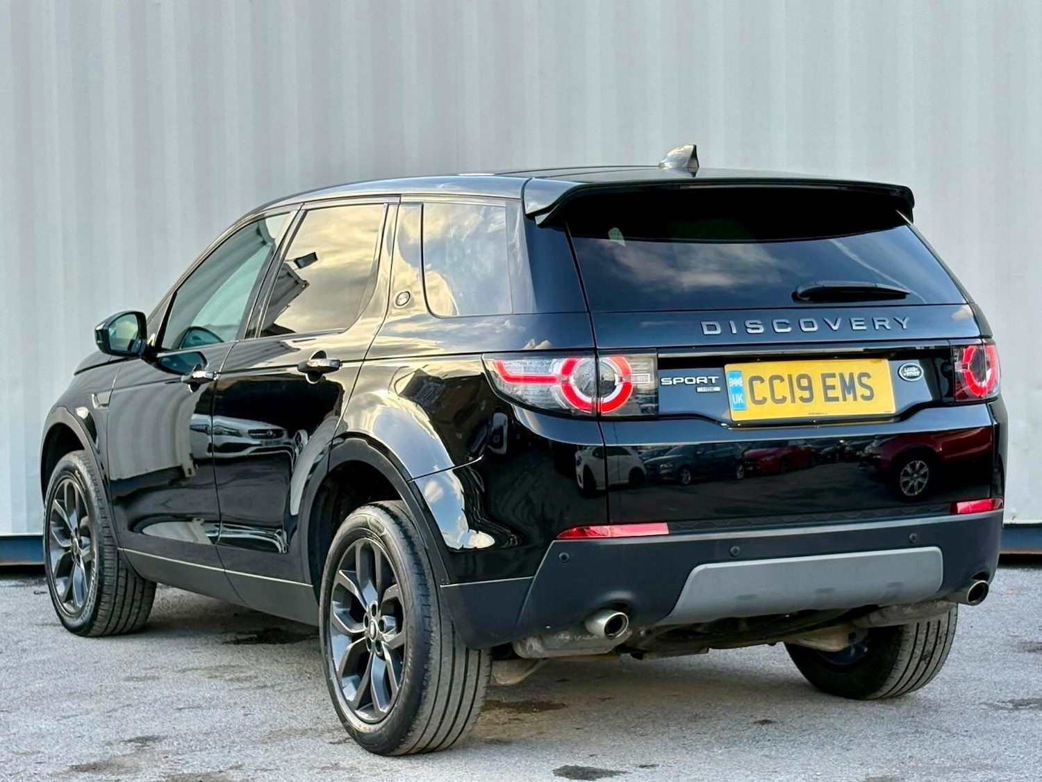 Used Land Rover Discovery Sport 2019 for sale - 76926765: Photo 4