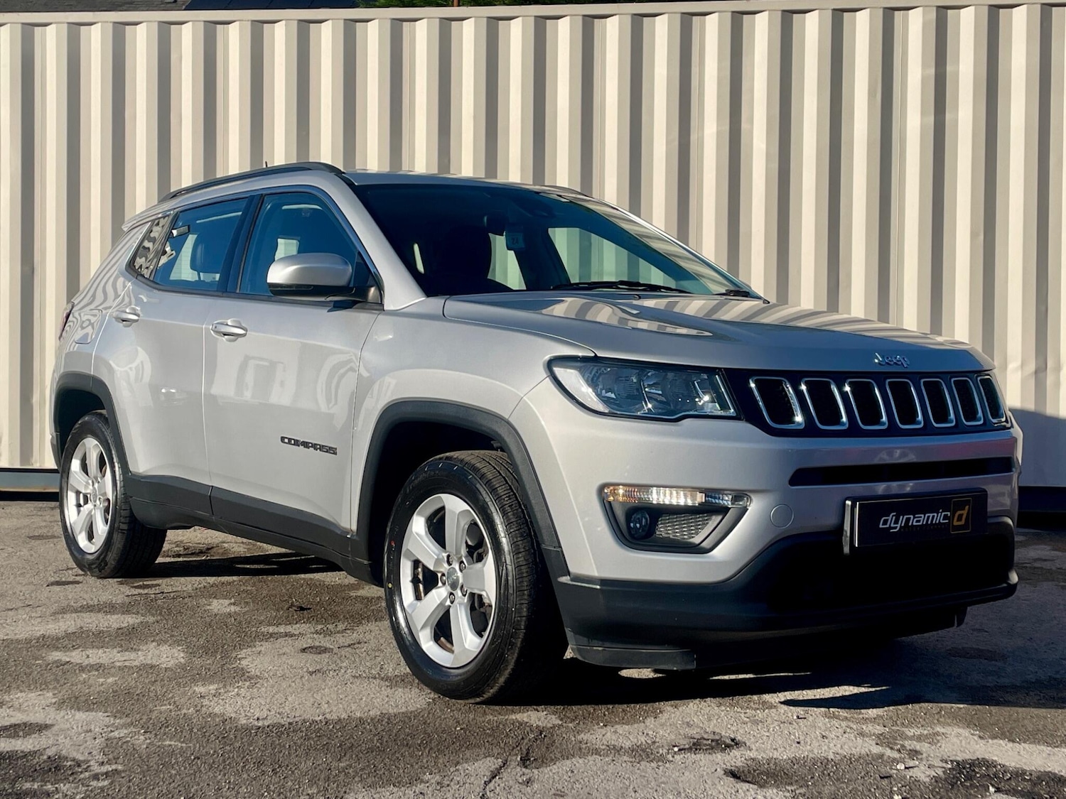 Used Jeep Compass 2018 for sale - 76995930: Photo 2