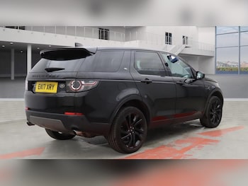 Used Land Rover Discovery Sport 2017 for sale - 75552086: Photo