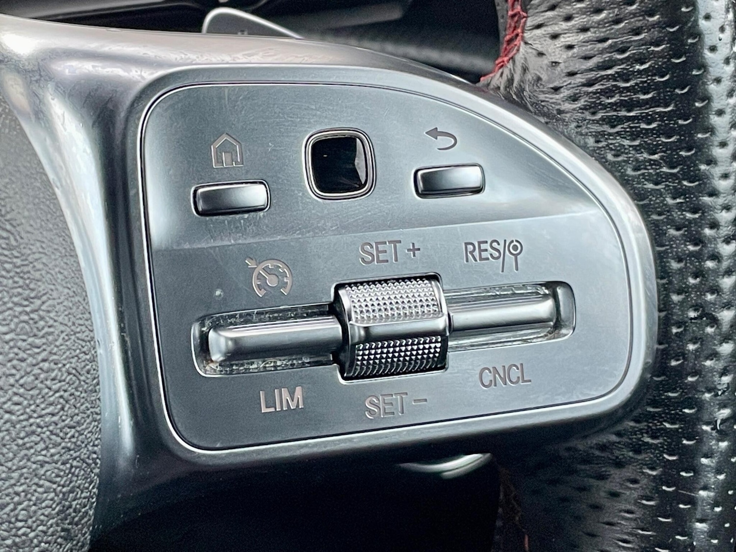 Used Mercedes-Benz A-Class for sale - 76701521: Photo 42