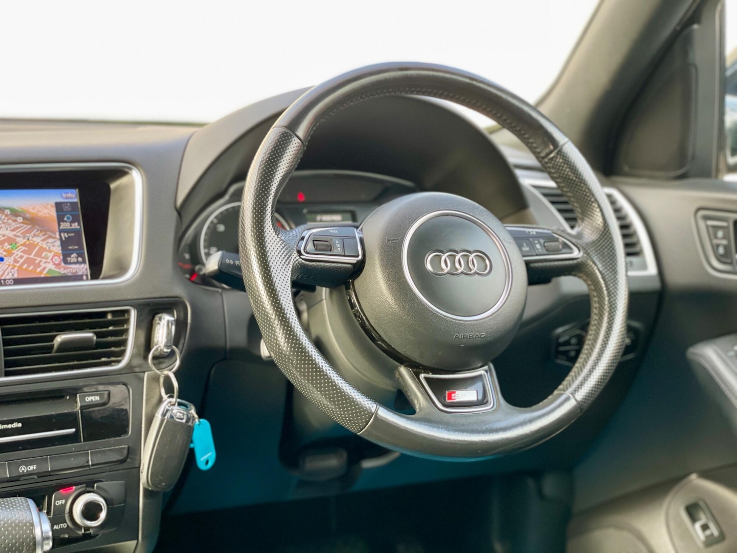 Used Audi Q5 2016 for sale - 77695812: Photo 46