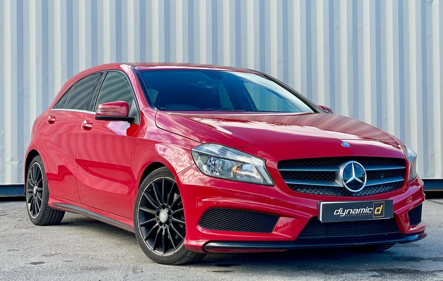 Used Mercedes-Benz A-Class 2015 for sale - 76377383: Photo 2