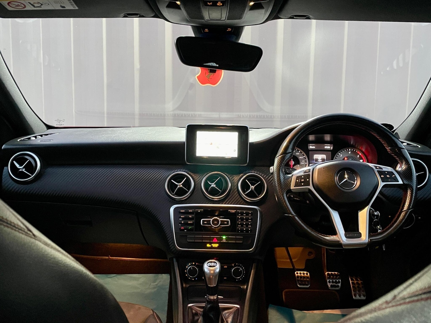 Used Mercedes-Benz A-Class 2015 for sale - 76377383: Photo 28