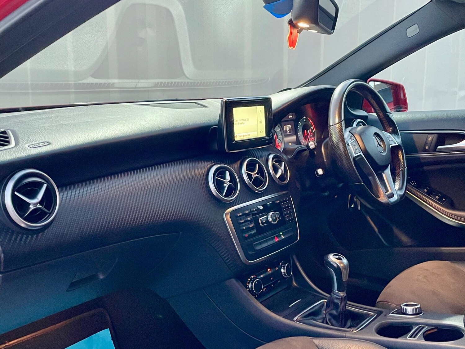 Used Mercedes-Benz A-Class 2015 for sale - 76377383: Photo 40