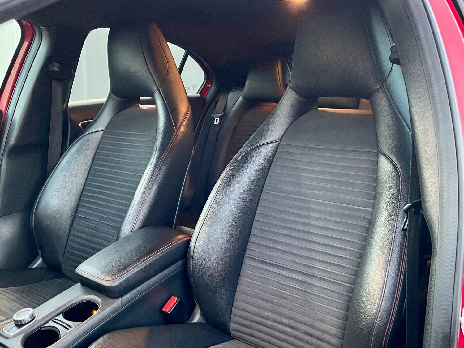 Used Mercedes-Benz A-Class 2015 for sale - 76377383: Photo 45