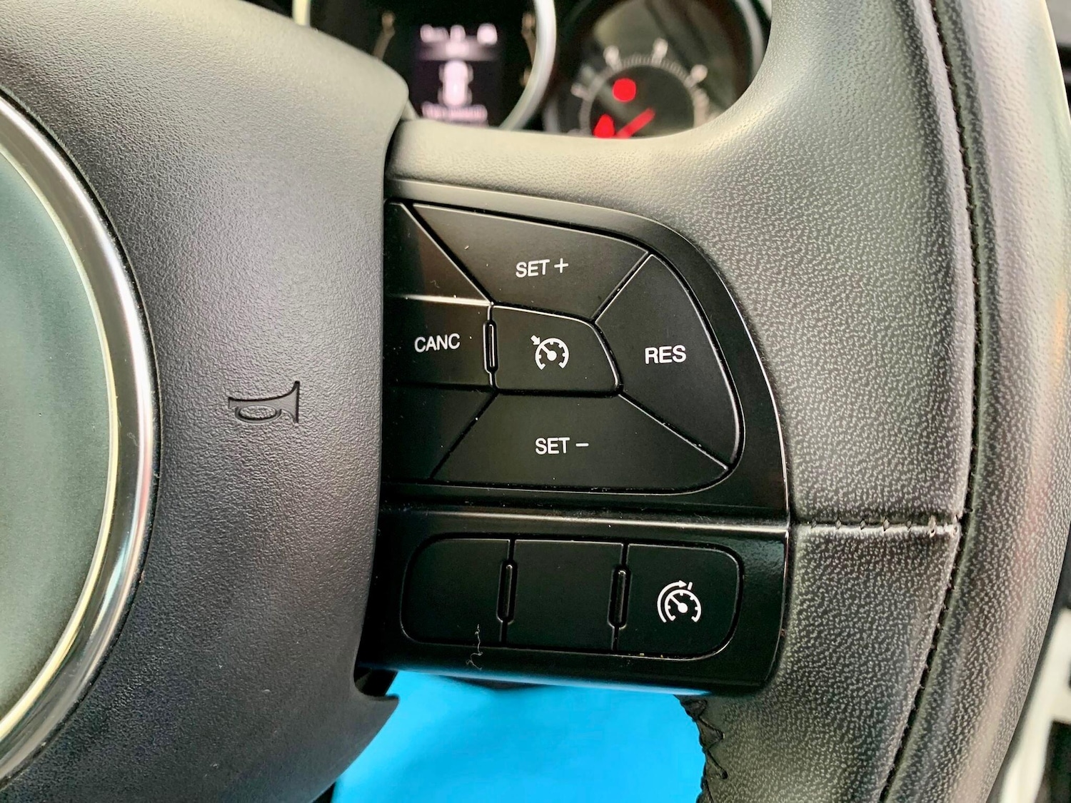 Used Fiat 500X 2016 for sale - 76976343: Photo 29