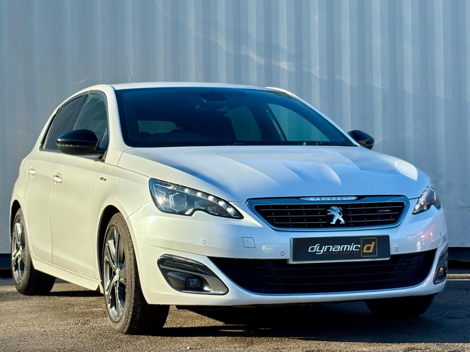 Used Peugeot 308 2016 for sale - 76850149: Photo 2