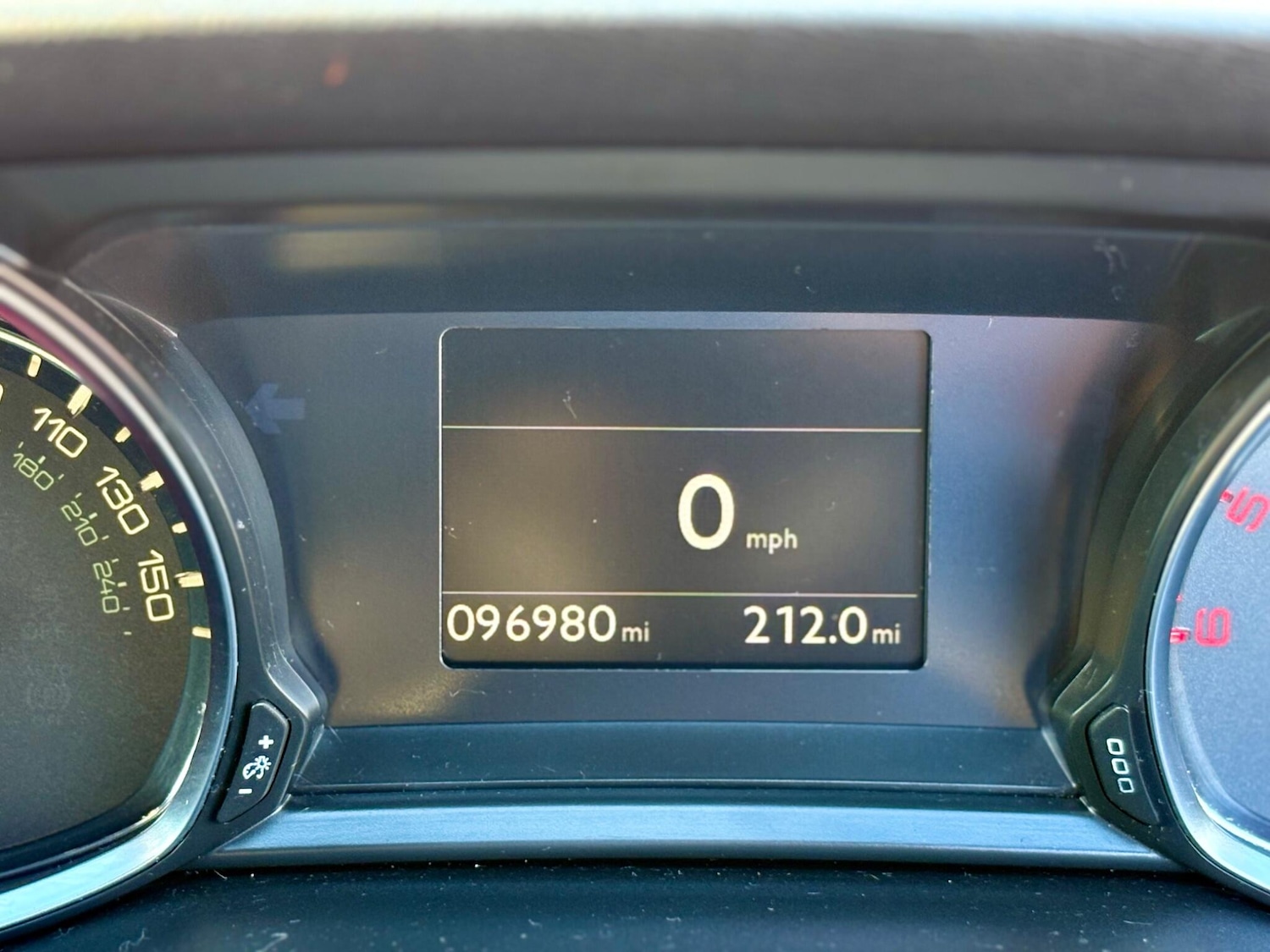 Used Peugeot 308 2016 for sale - 76850149: Photo 28