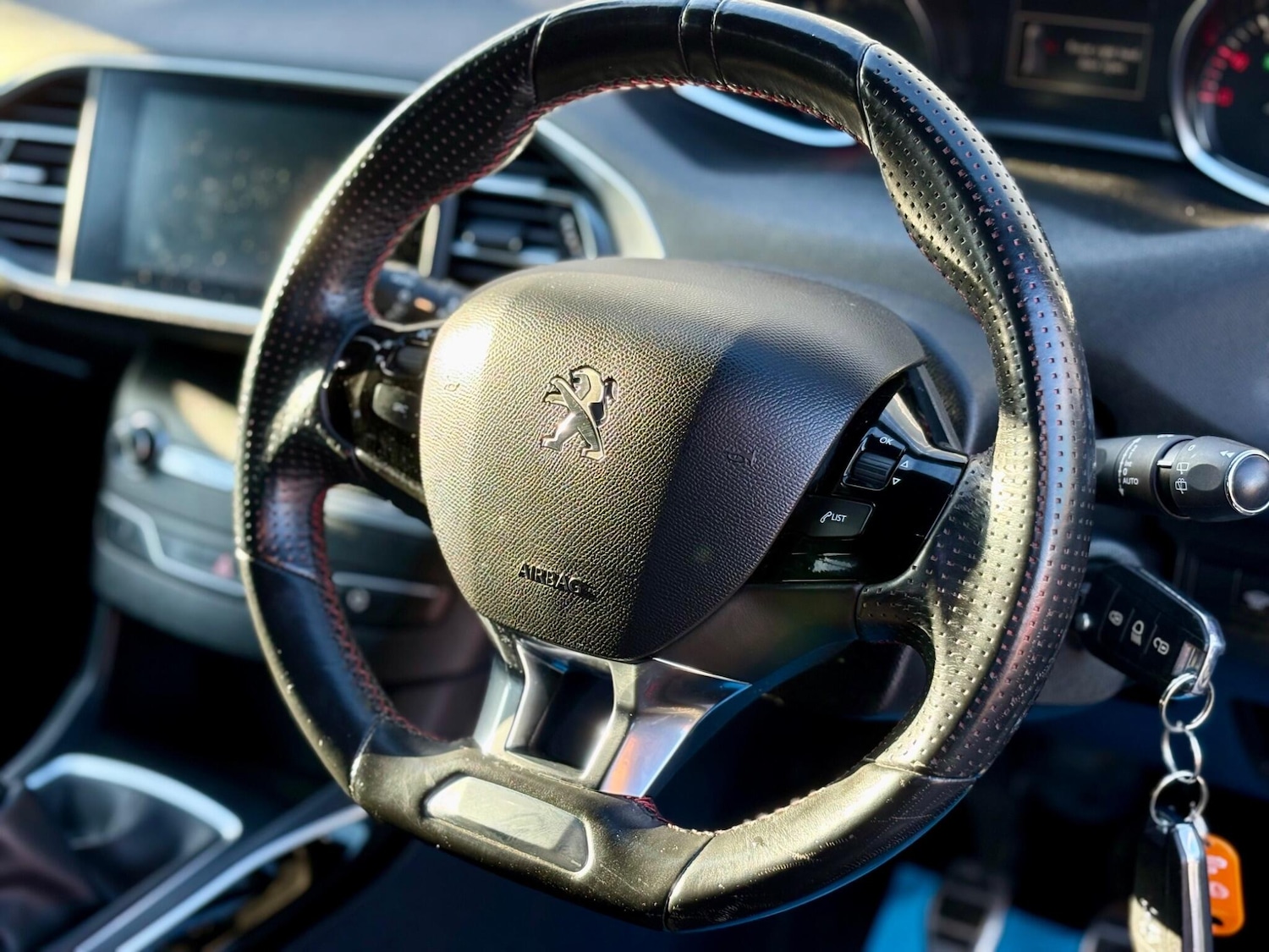 Used Peugeot 308 2016 for sale - 76850149: Photo 29