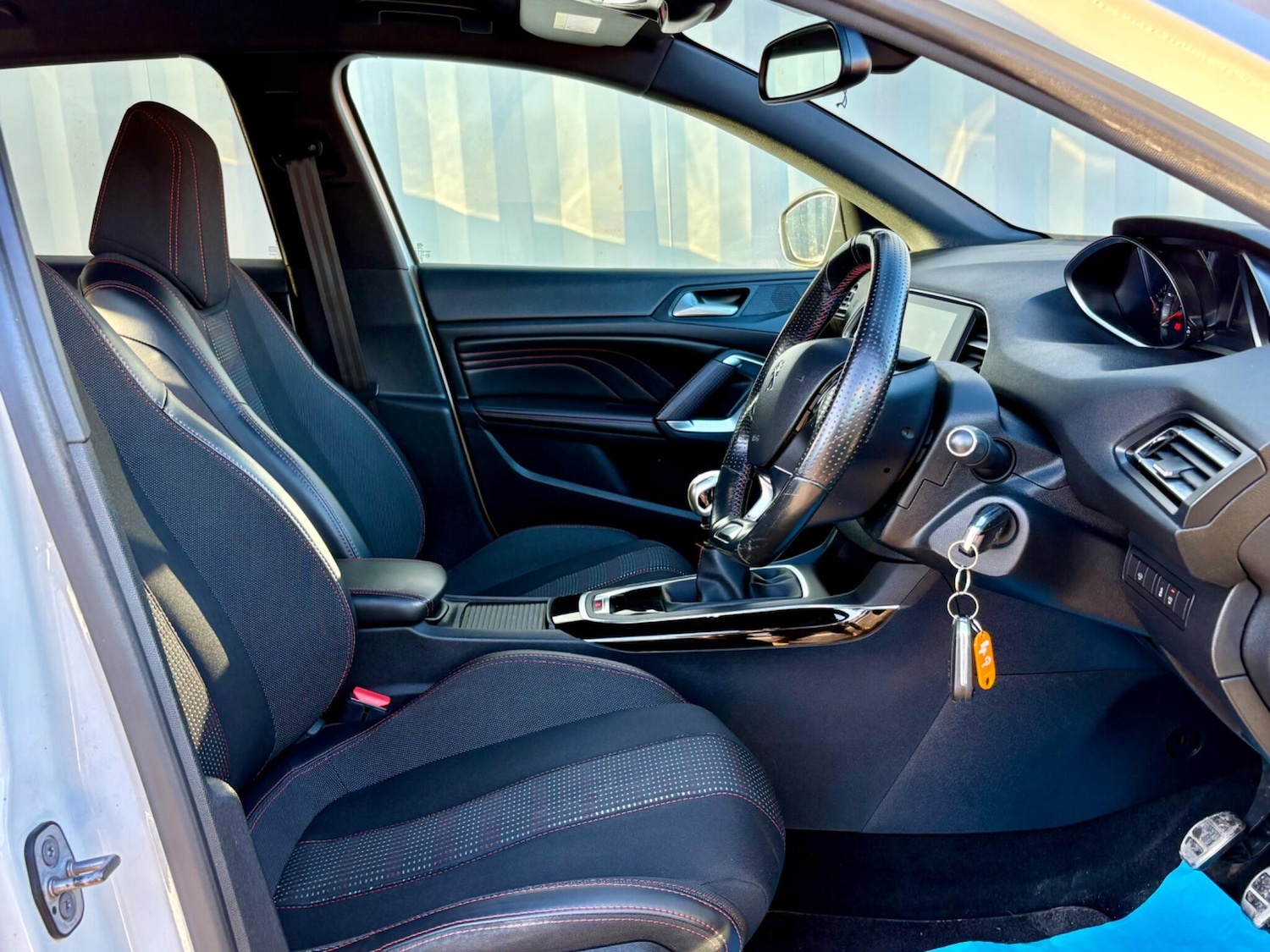 Used Peugeot 308 2016 for sale - 76850149: Photo 30