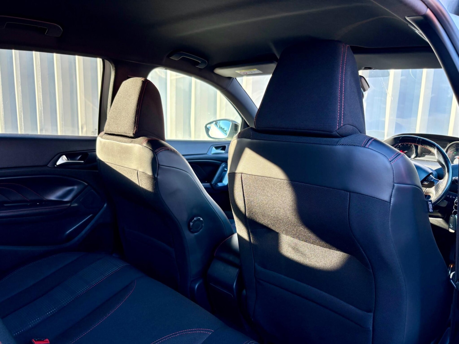 Used Peugeot 308 2016 for sale - 76850149: Photo 31