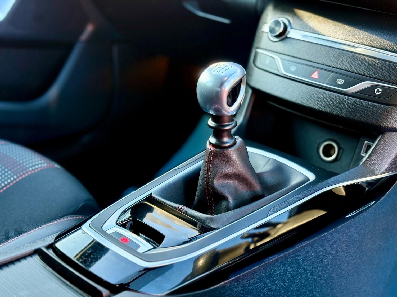 Used Peugeot 308 2016 for sale - 76850149: Photo 53