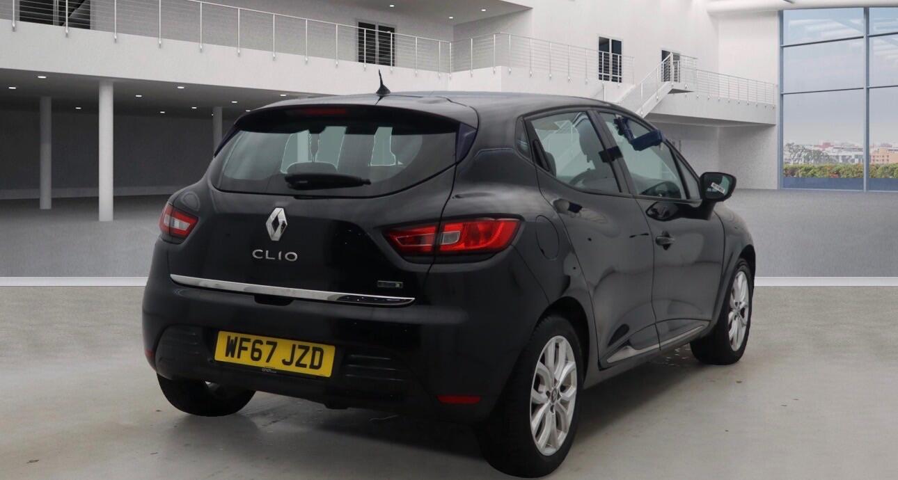Used Renault Clio 2017 for sale - 76727315: Photo 3