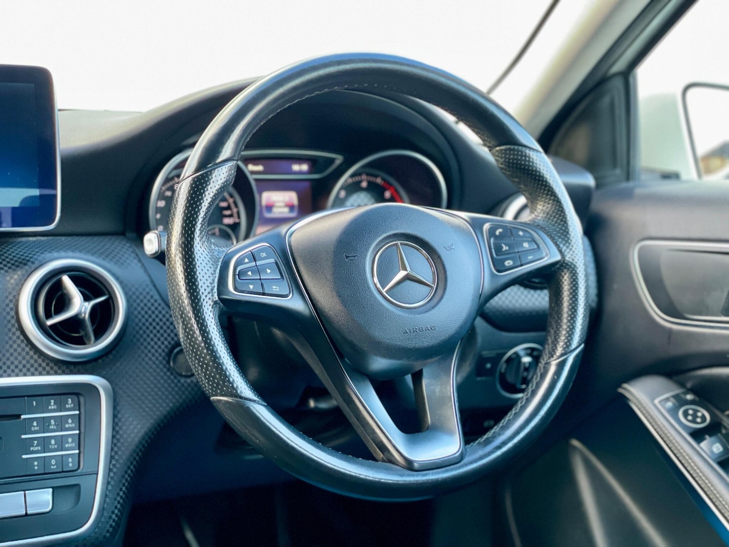 Used Mercedes-Benz A-Class 2016 for sale - 77016978: Photo 40