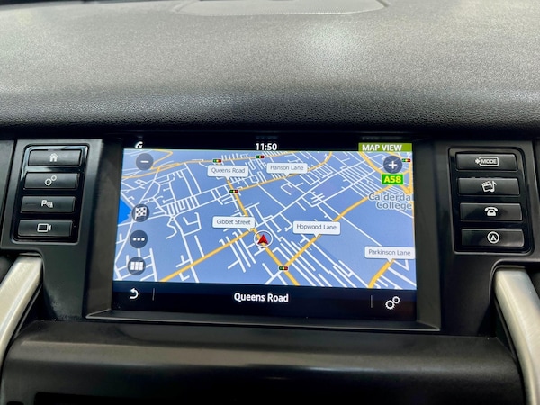Used Land Rover Discovery Sport 2016 for sale - 75520502: Photo 11