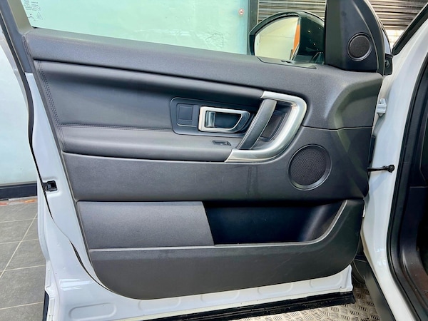 Used Land Rover Discovery Sport 2016 for sale - 75520502: Photo 40