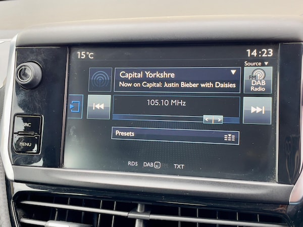 Used Peugeot 208 2015 for sale - 76270368: Photo 11
