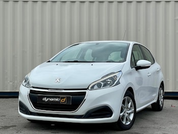 Used Peugeot 208 2015 for sale - 76270368: Photo