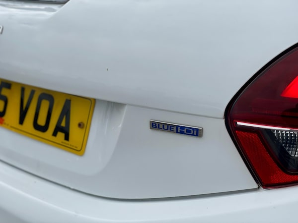Used Peugeot 208 2015 for sale - 76270368: Photo 24