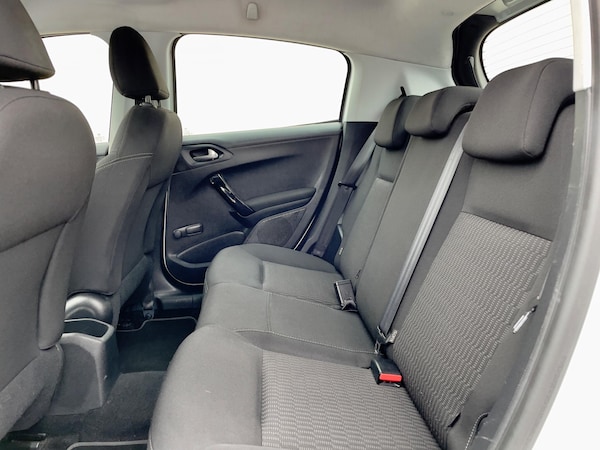 Used Peugeot 208 2015 for sale - 76270368: Photo 39