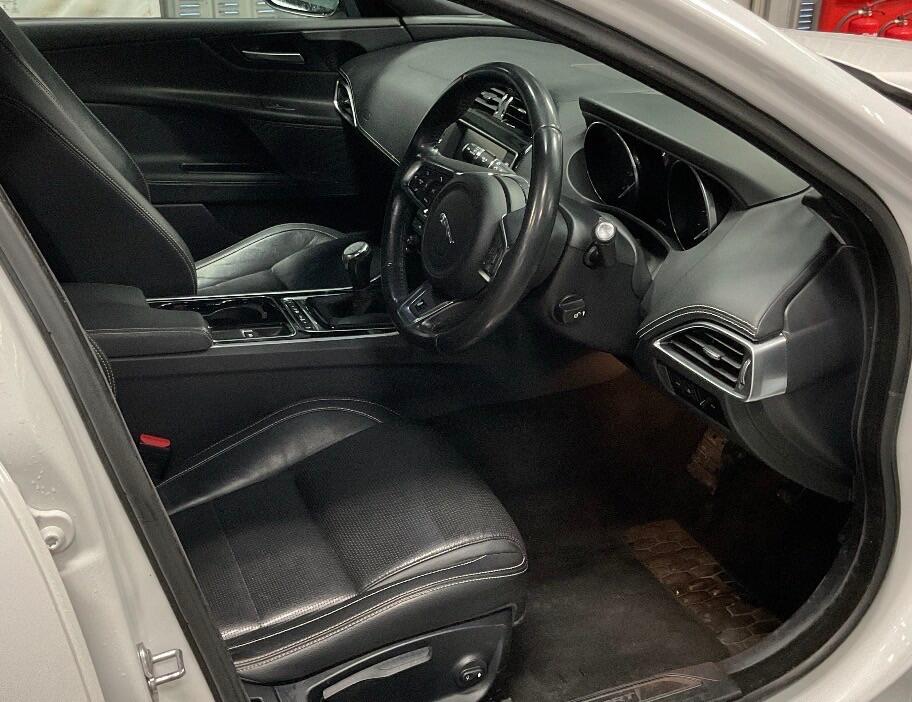 Used Jaguar XE 2016 for sale - 77537675: Photo 10