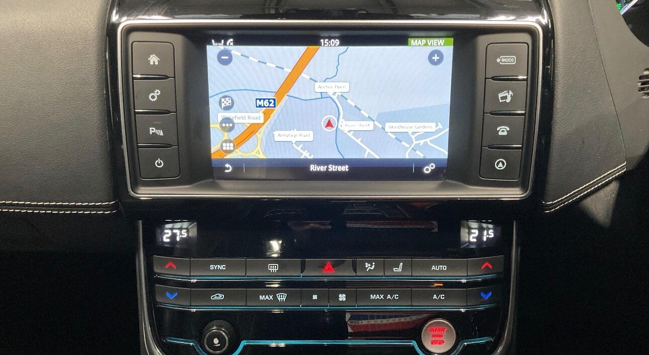 Used Jaguar XE 2016 for sale - 77537675: Photo 11