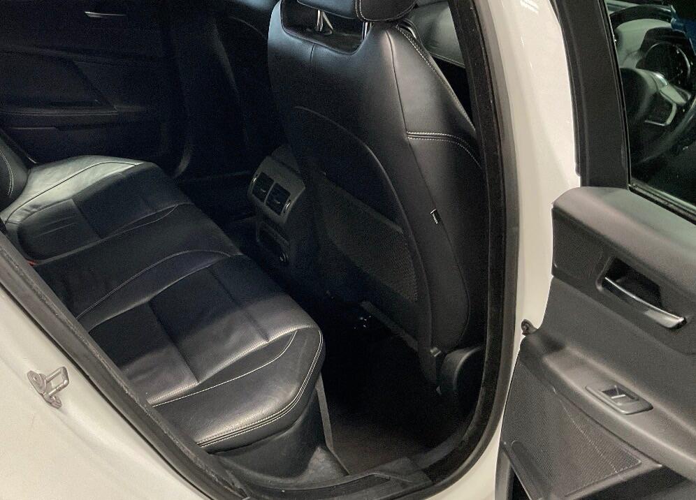 Used Jaguar XE 2016 for sale - 77537675: Photo 9