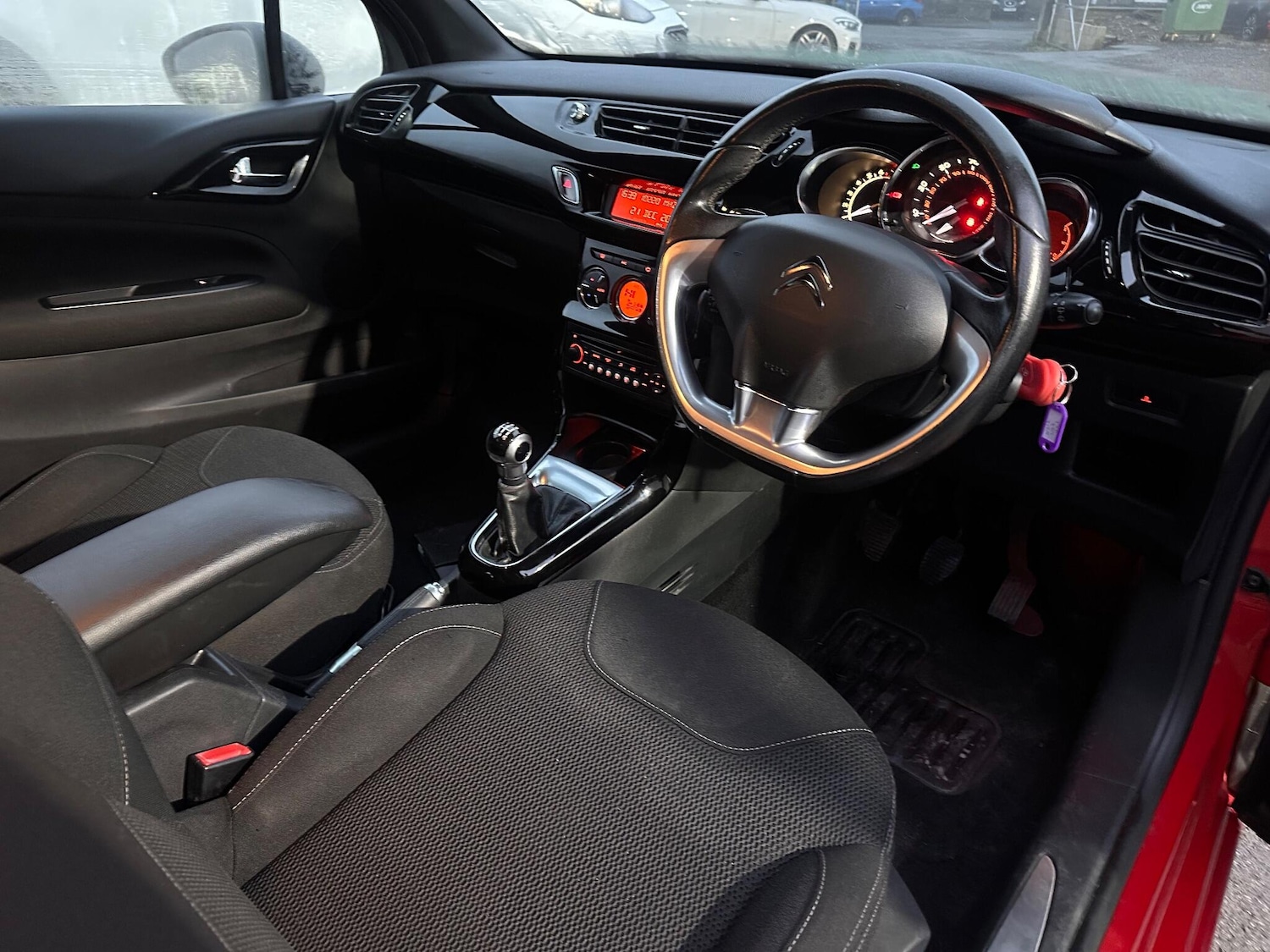 Used Citroen DS3 2012 for sale - 77021052: Photo 2