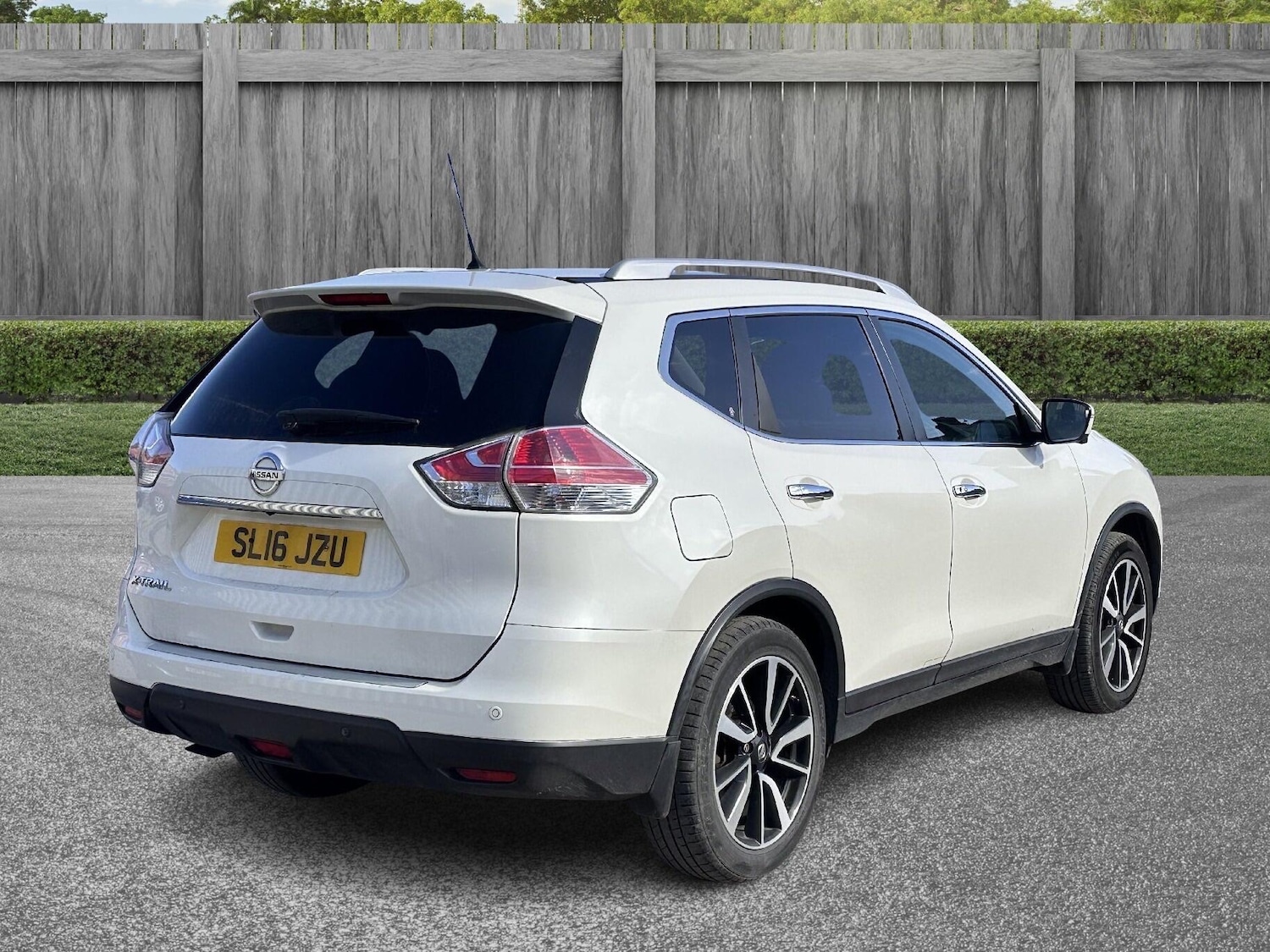 Used Nissan X-Trail for sale - 77909530: Photo 4