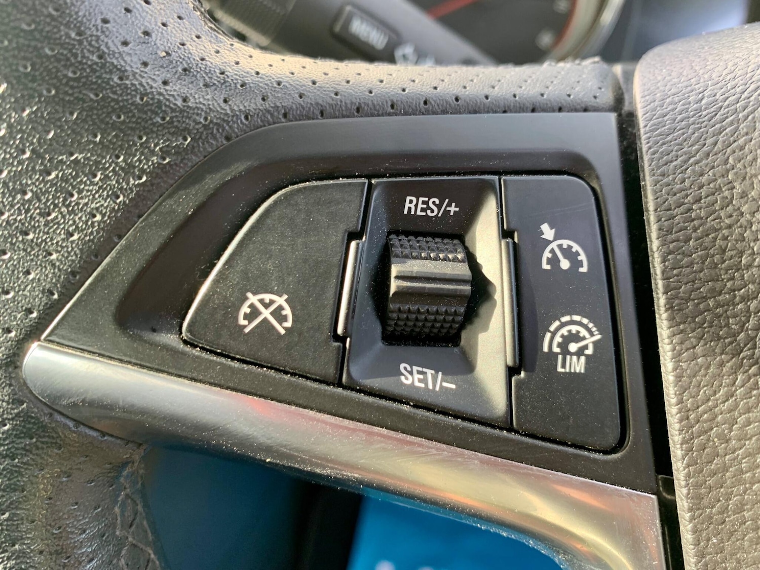 Used Vauxhall Astra 2016 for sale - 76371717: Photo 44