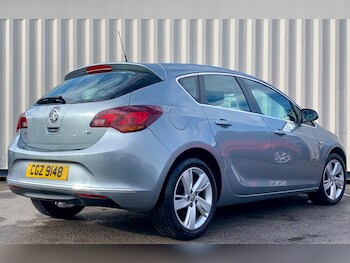 Used Vauxhall Astra 2016 for sale - 76371717: Photo