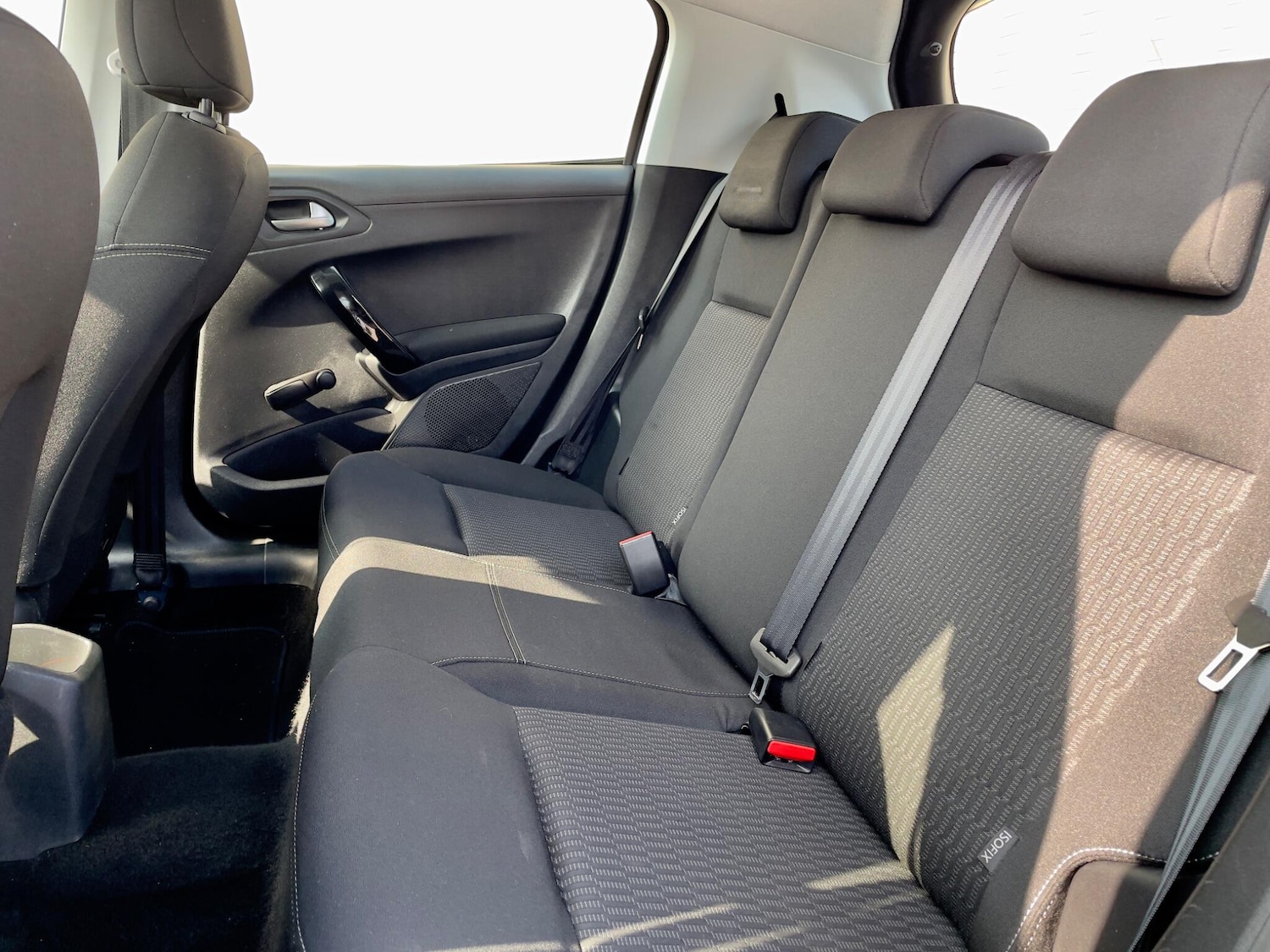 Used Peugeot 208 2018 for sale - 77993710: Photo 38